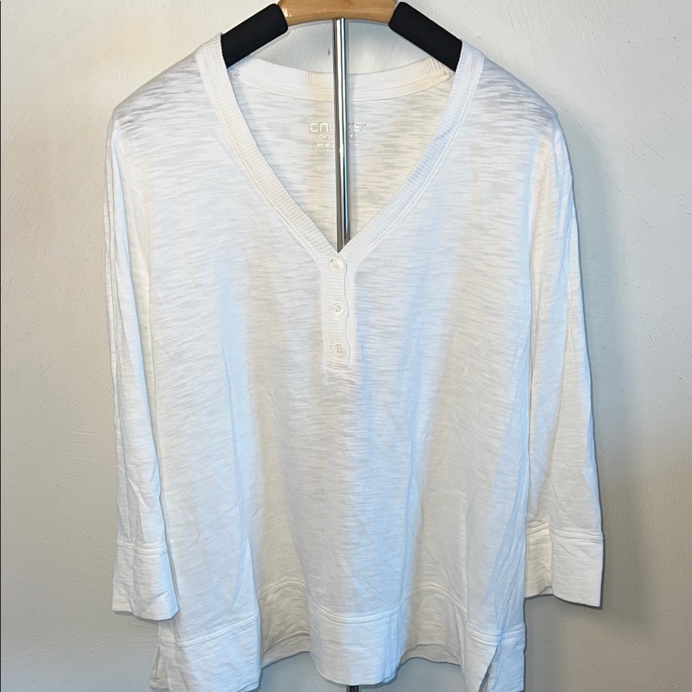 Chico's Cream Long Sleeve V-Neck Top